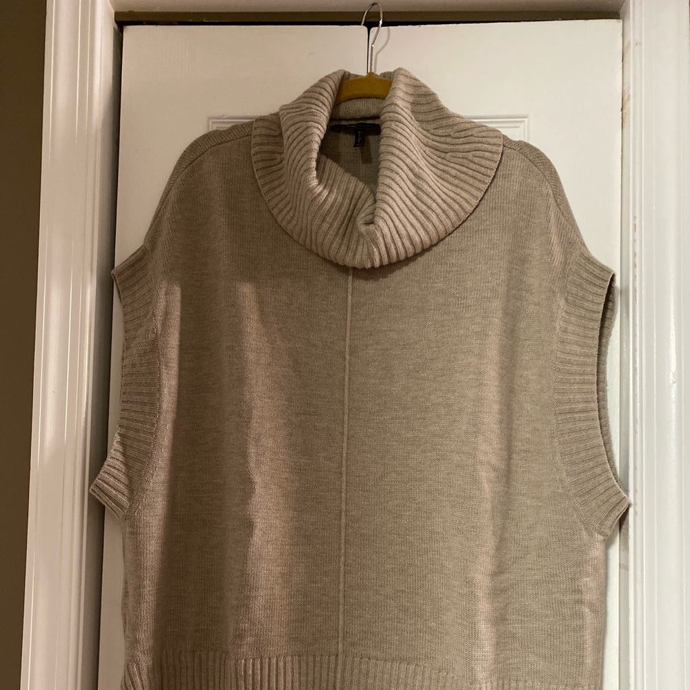 BCBGmaxazaria turtle neck poncho/vest
